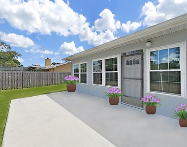 878 Rustic Oaks Drive - Photo Thumbnail 38