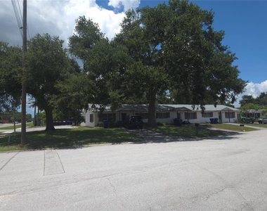 800 Highland Avenue N - Photo Thumbnail 10
