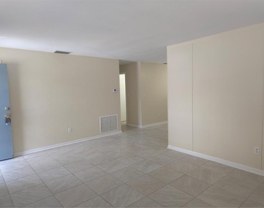 800 Highland Avenue N - Photo Thumbnail 4