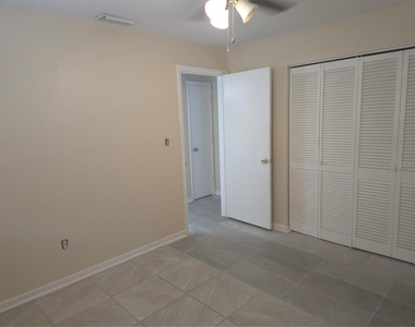 800 Highland Avenue N - Photo Thumbnail 6