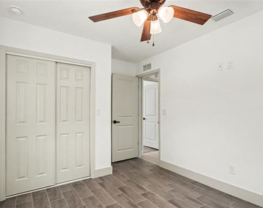 1109 Nw 14th Avenue - Photo Thumbnail 20