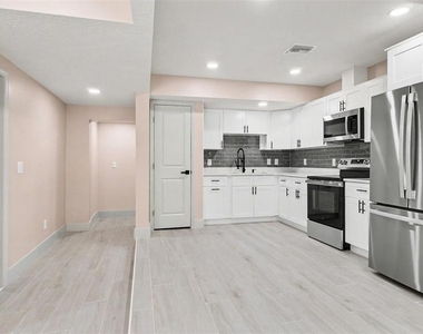 1109 Nw 14th Avenue - Photo Thumbnail 8