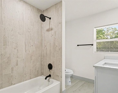 1109 Nw 14th Avenue - Photo Thumbnail 17