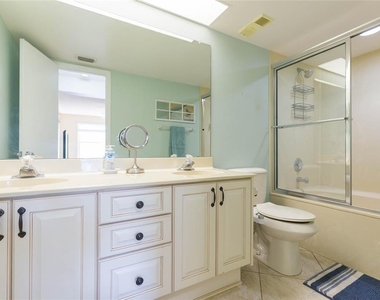 6080 Bahia Del Mar Circle - Photo Thumbnail 22