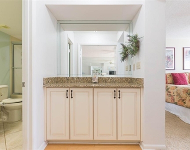 6080 Bahia Del Mar Circle - Photo Thumbnail 11