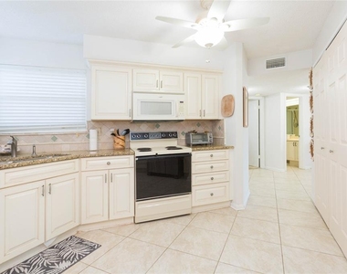 6080 Bahia Del Mar Circle - Photo Thumbnail 14