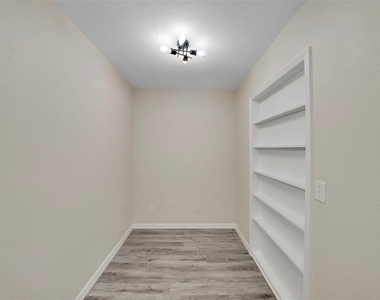 4550 16th Avenue N - Photo Thumbnail 28