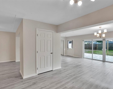 4550 16th Avenue N - Photo Thumbnail 17
