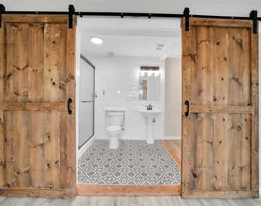 4550 16th Avenue N - Photo Thumbnail 20