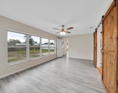 4550 16th Avenue N - Photo Thumbnail 21