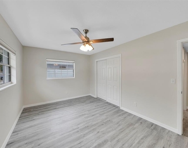 4550 16th Avenue N - Photo Thumbnail 32
