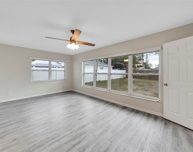 4550 16th Avenue N - Photo Thumbnail 19