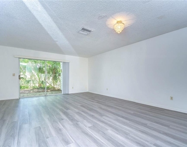 13937 Fletchers Mill Drive - Photo Thumbnail 15