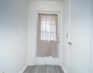 13937 Fletchers Mill Drive - Photo Thumbnail 3