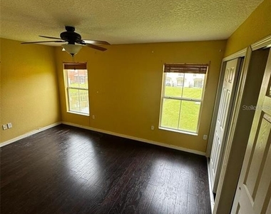 6913 Marble Fawn Place - Photo Thumbnail 8