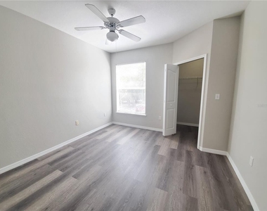 5807 Legacy Crescent Place - Photo Thumbnail 7