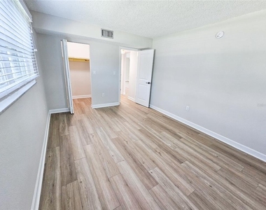 5900 Shore Boulevard S - Photo Thumbnail 19