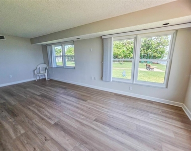 5900 Shore Boulevard S - Photo Thumbnail 8