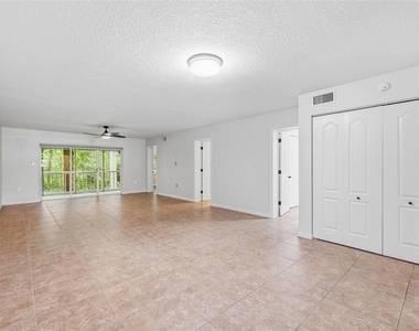 2533 Dolly Bay Drive - Photo Thumbnail 12