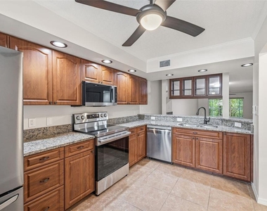 2533 Dolly Bay Drive - Photo Thumbnail 5