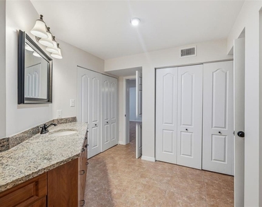 2533 Dolly Bay Drive - Photo Thumbnail 18