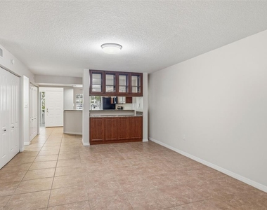 2533 Dolly Bay Drive - Photo Thumbnail 11