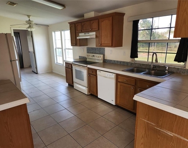 5165 Topeka Avenue - Photo Thumbnail 8