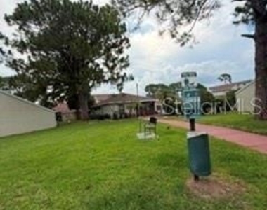 108 Pine Island Circle - Photo Thumbnail 13