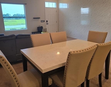 1852 Coriander Dr - Photo Thumbnail 16