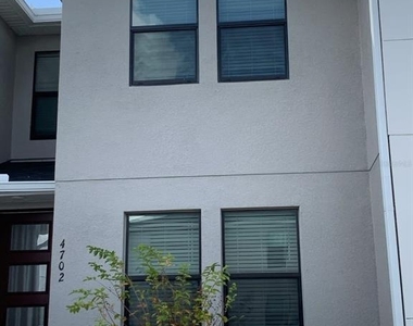 4702 Terra Esmeralda Drive - Photo Thumbnail 22