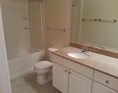 200 Southern Pecan Circle - Photo Thumbnail 17
