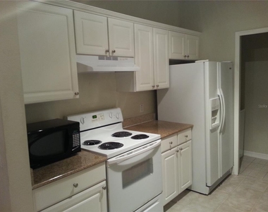 200 Southern Pecan Circle - Photo Thumbnail 14