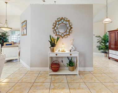 411 Mallard Way - Photo Thumbnail 2