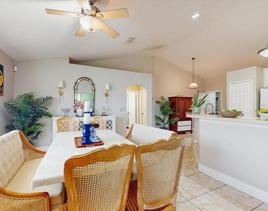 411 Mallard Way - Photo Thumbnail 7