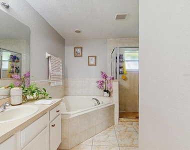 411 Mallard Way - Photo Thumbnail 11