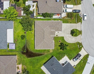 411 Mallard Way - Photo Thumbnail 21