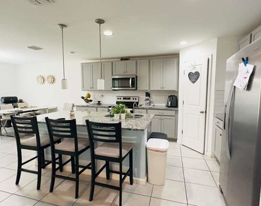 3473 Yarian Drive - Photo Thumbnail 6