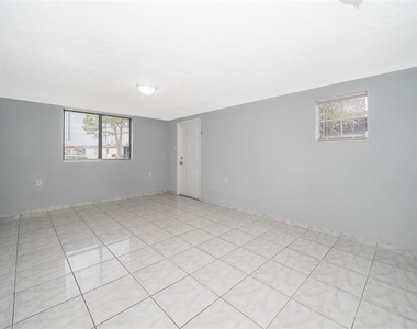 1213 Lawne Boulevard - Photo Thumbnail 10