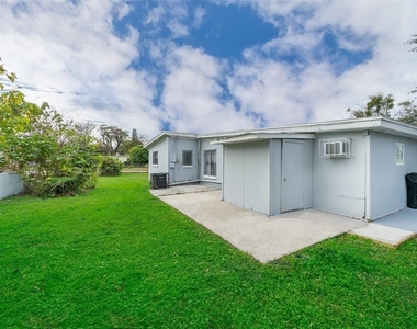 1213 Lawne Boulevard - Photo Thumbnail 17