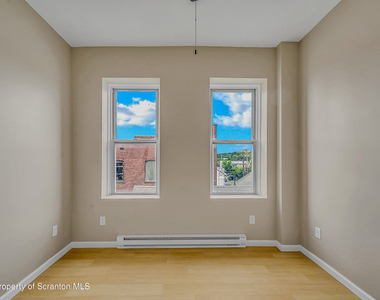 380 Scott Street - Photo Thumbnail 12