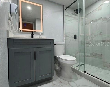 4735 S Texas Avenue - Photo Thumbnail 9