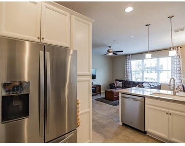 89 Zamora Place - Photo Thumbnail 17