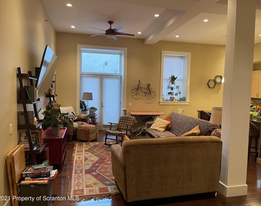 529 Bogart Place - Photo Thumbnail 5