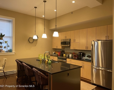 529 Bogart Place - Photo Thumbnail 2