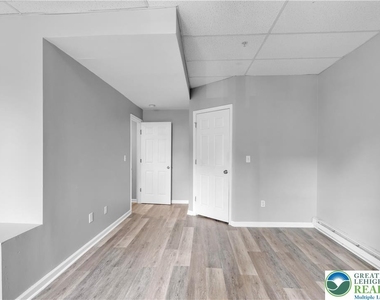 1500 Washington Street - Photo Thumbnail 7