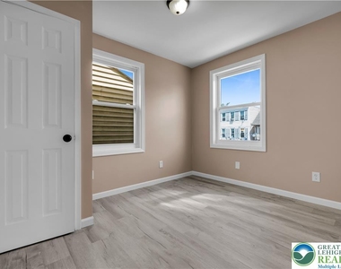1500 Washington Street - Photo Thumbnail 13