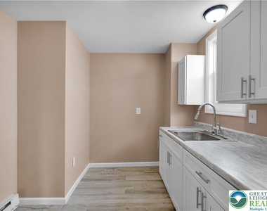 1500 Washington Street - Photo Thumbnail 10