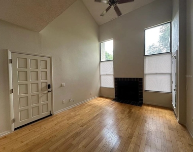 2050 San Marcos Drive Se - Photo Thumbnail 2