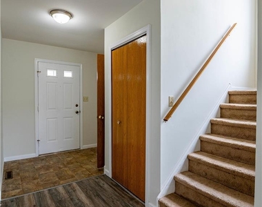 48 Olde Penn Drive - Photo Thumbnail 3