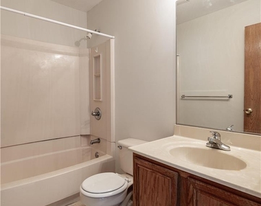 48 Olde Penn Drive - Photo Thumbnail 32